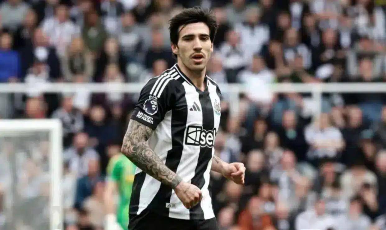 1亿英镑报价？曼联锁定卡塞米罗接班人，梅努迎理想搭档